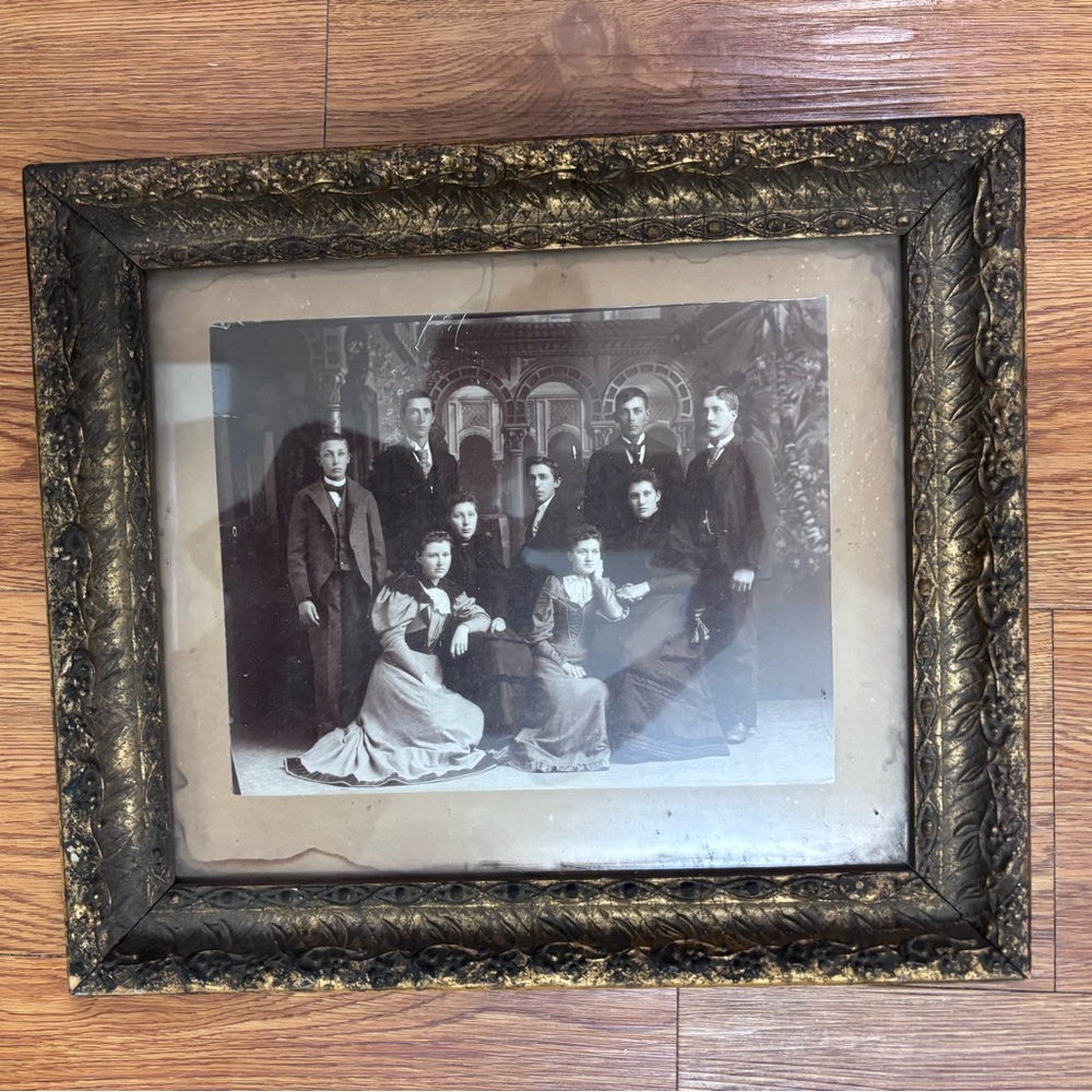 Antique Gold Ornate Wooden Picture Frame